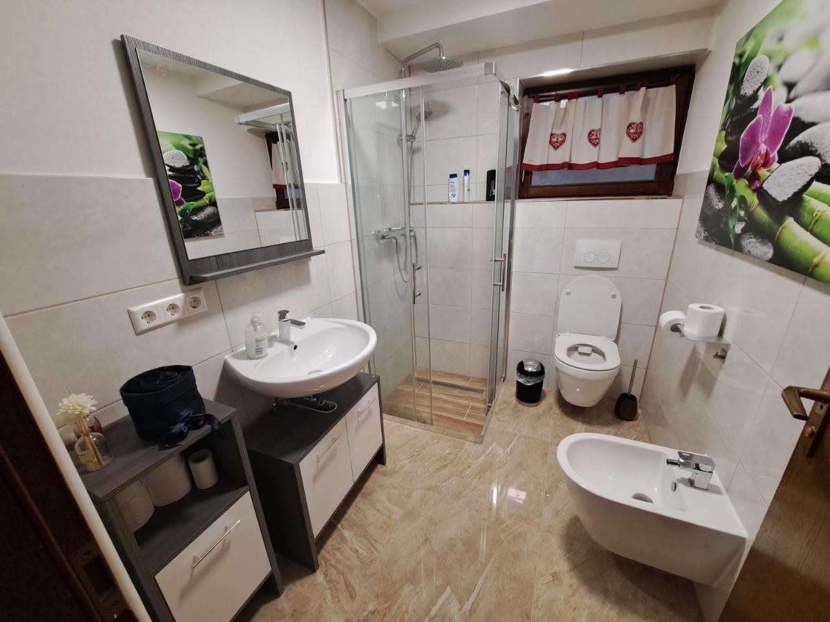 Schoene Wohnung Am Georgenberg Reutlingen Eksteriør billede